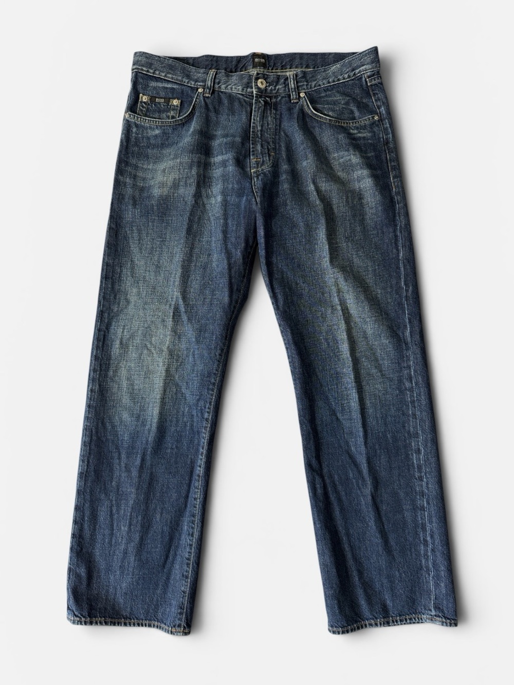 Hugo Boss mens 36x30 straight fit faded denim blue jeans EUC